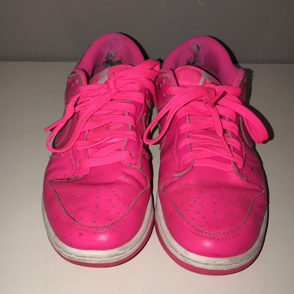 Nike Dunk Low ‘Hyper Pink’